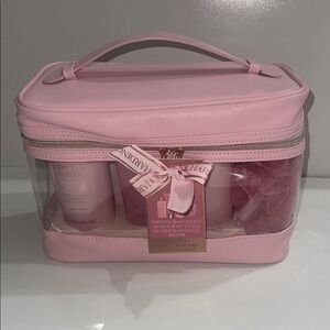 Baylis & Harding Shower kit Body wash,body lotion, shower wash,body polisher NWT